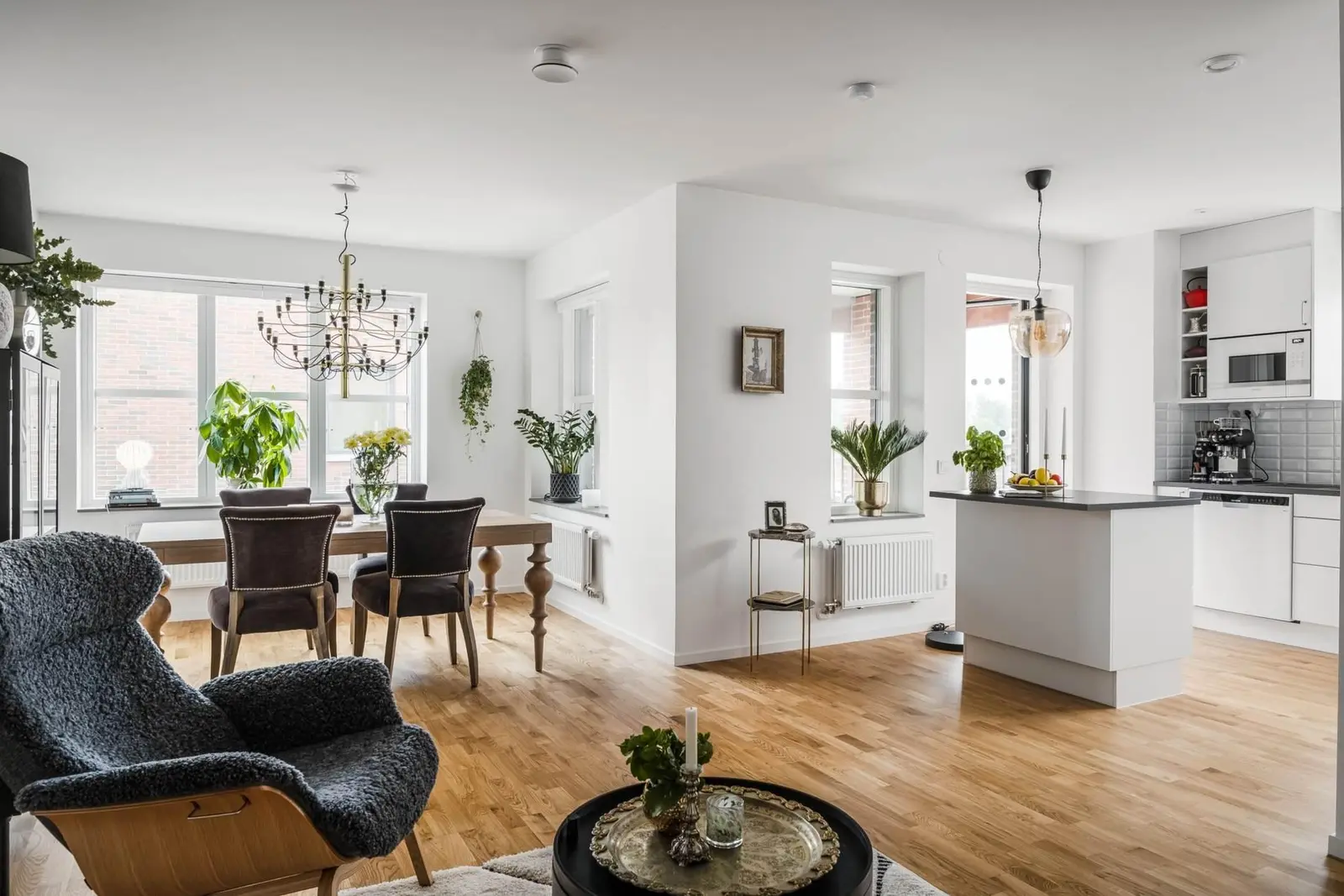 Apartment, Cv-Gatan 99, Örebro. Photo 1 of 29