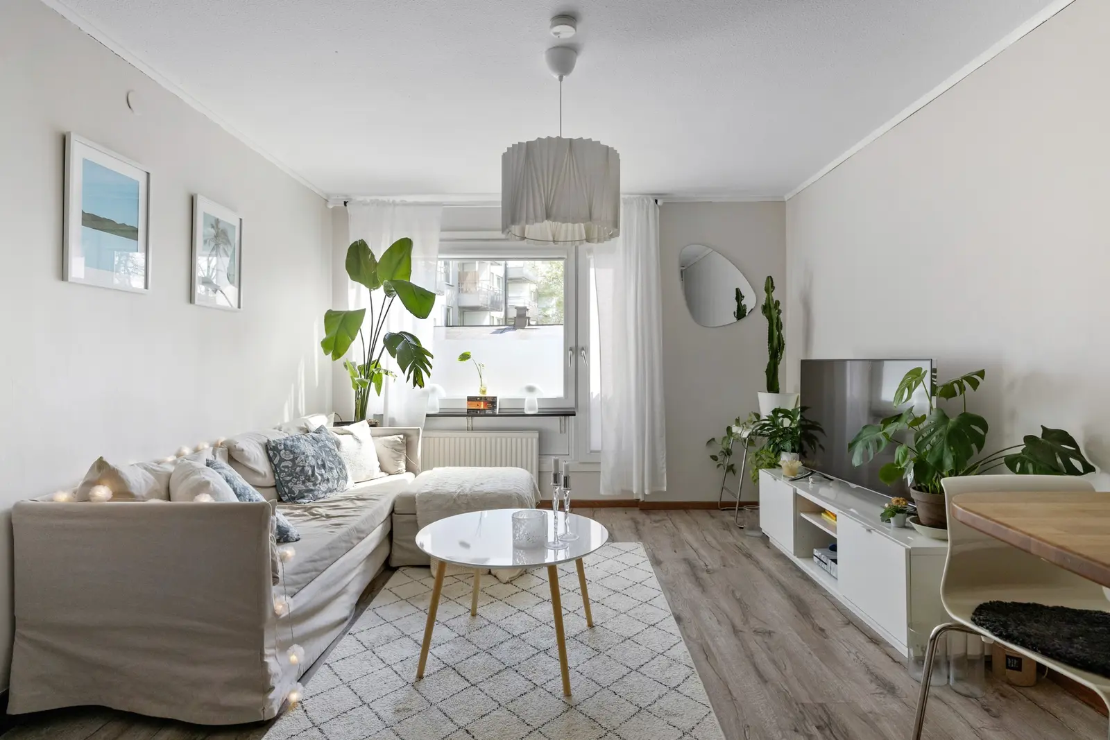 Lägenhet, Vaksalagatan 55, UPPSALA, UPPSALA. Bild 1 av 9