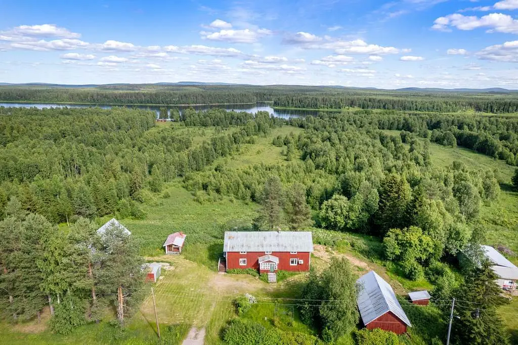 Lägenhet, Jarhois 167, Pajala. Bild 1 av 23