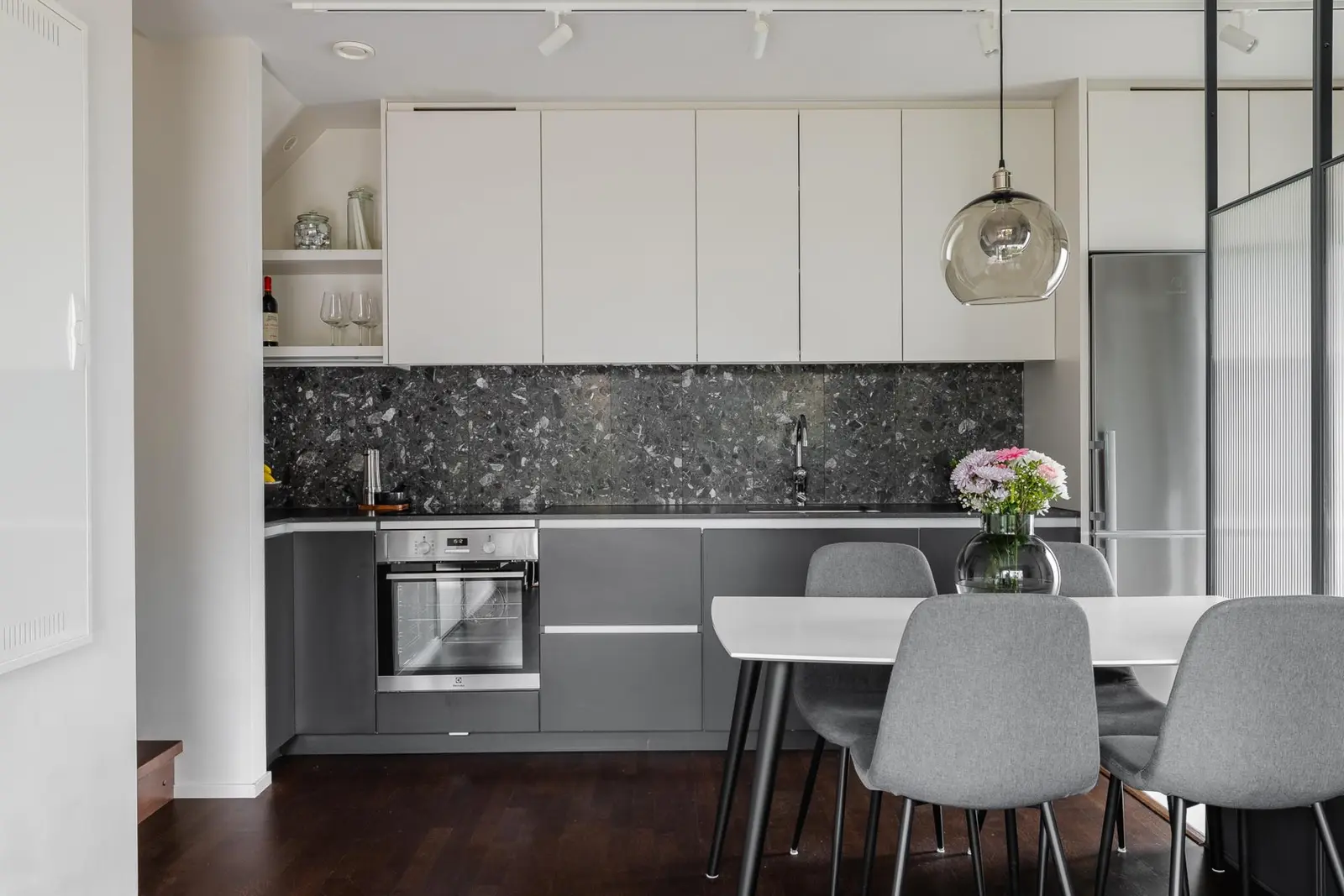 Par-/radhus, Silvervägen 40A, Eskilstuna. Bild 1 av 26