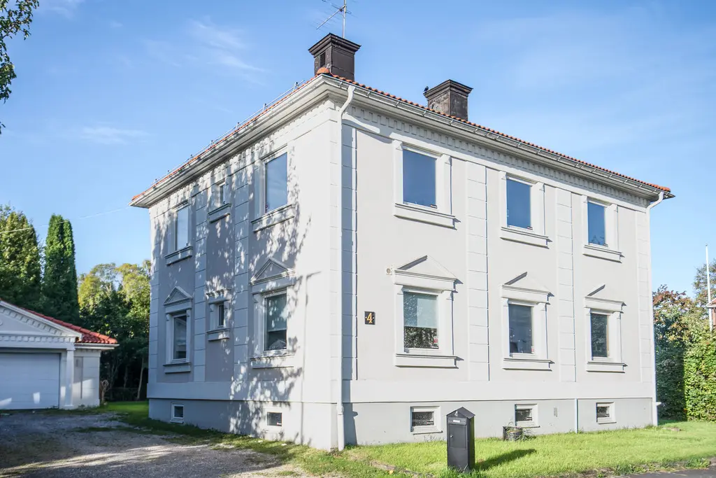 Image 1 of 40 of Teatergatan 4