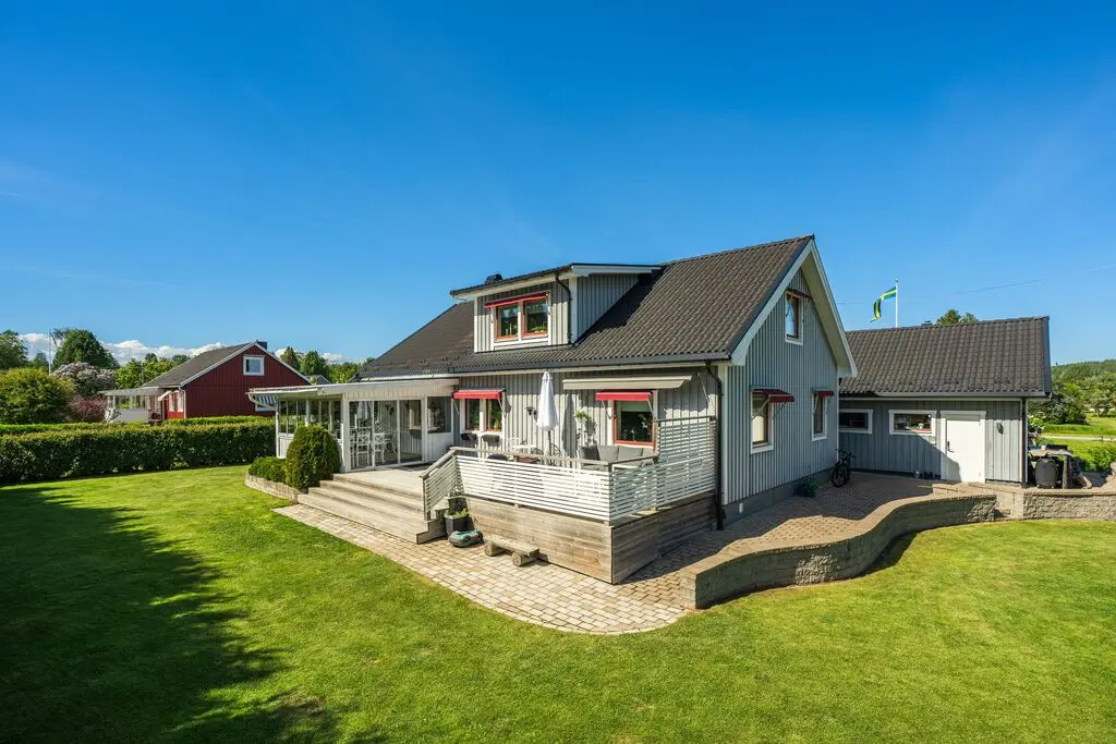Villa, Rådjursvägen 9, Örnsköldsvik. Bild 1 av 20