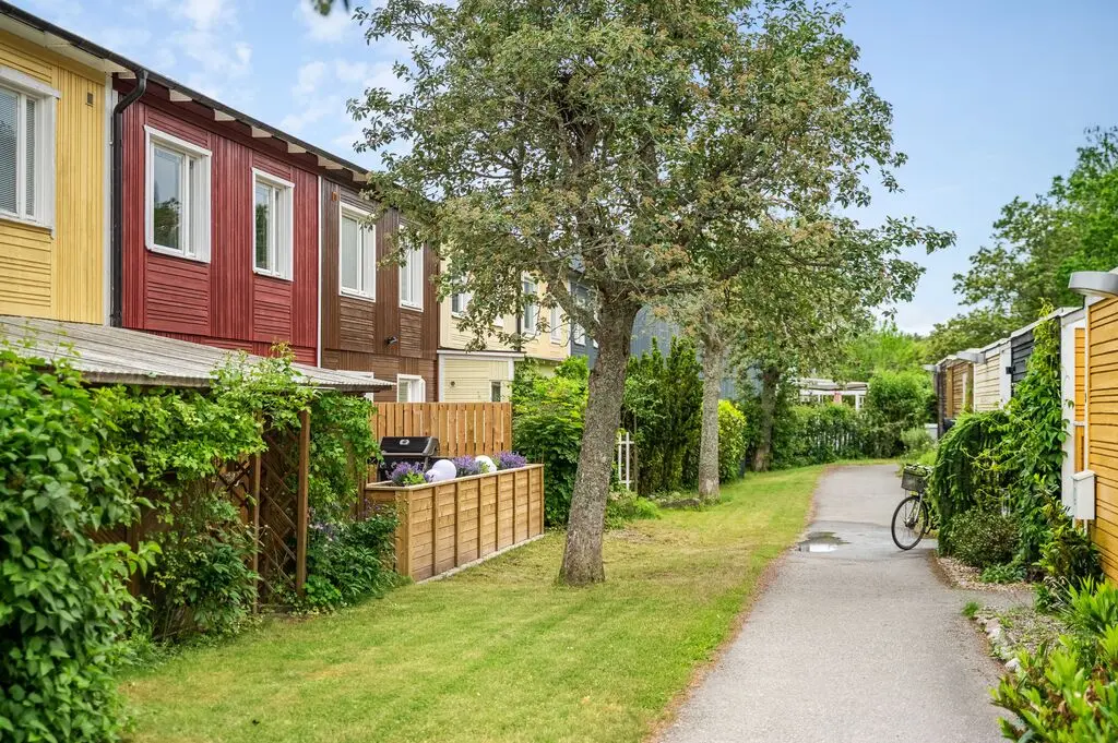 Par-/radhus, Snörpvadsgatan 17, Nacka. Bild 1 av 40