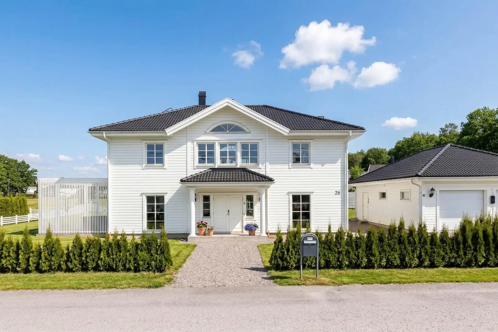 Villa, Inspelsgatan 26, Lanna, Lekeberg. Bild 1 av 40
