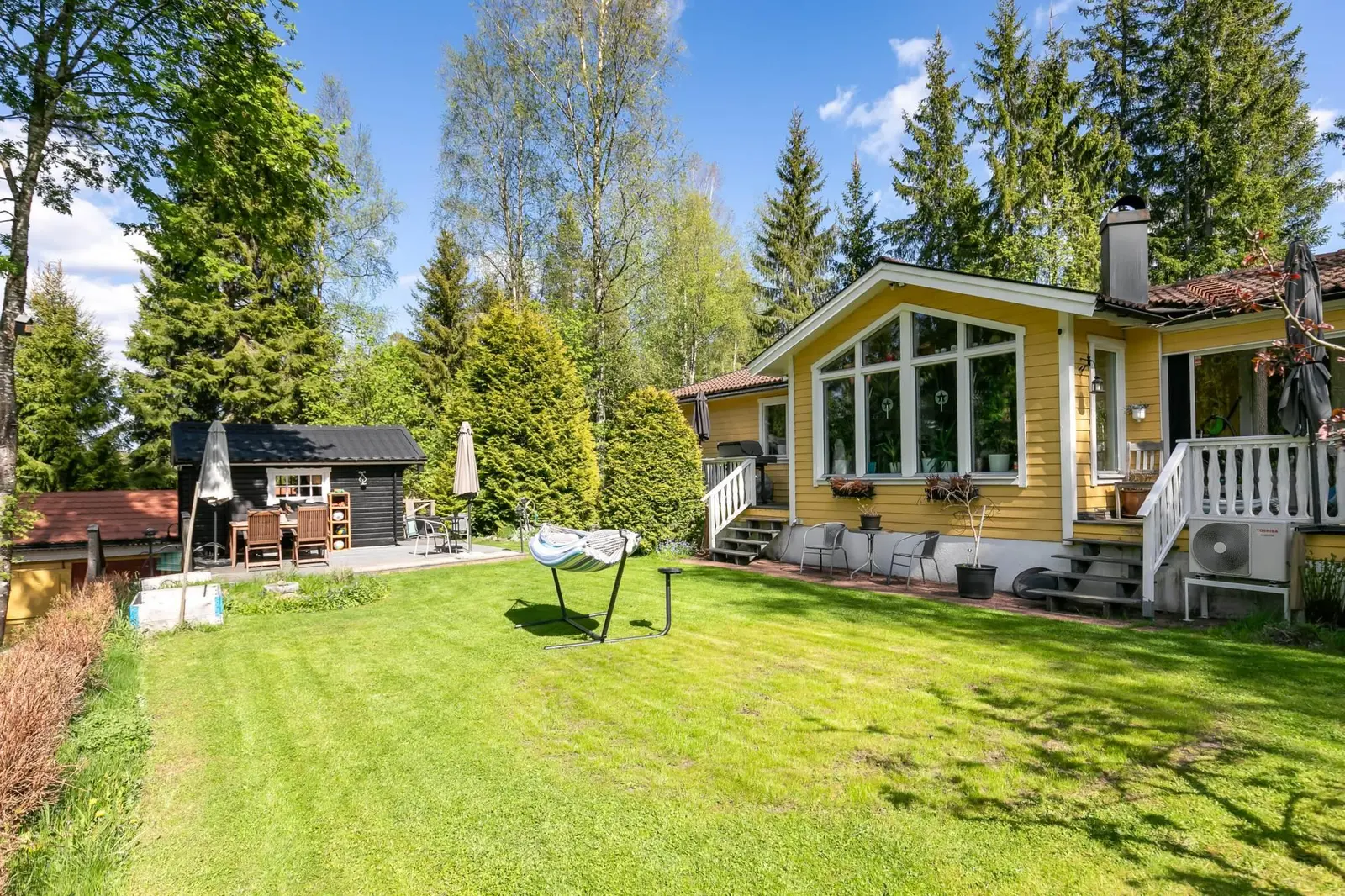 Villa, Sjölundavägen 16, Lekeberg, Lekeberg. Bild 1 av 40