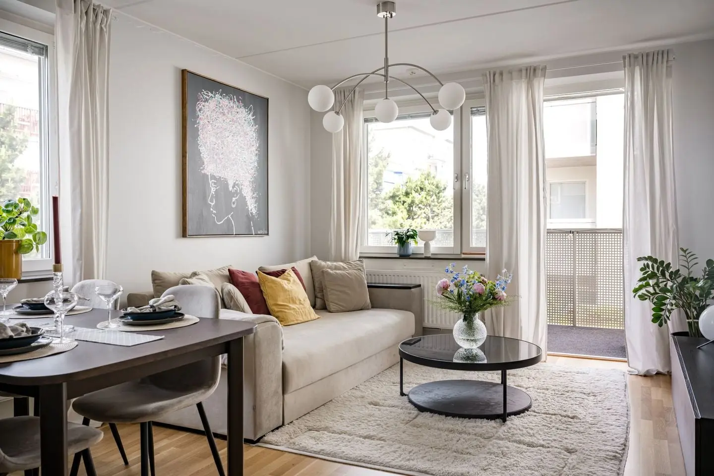 Lägenhet, Vantörsvägen 270, Stockholm. Bild 1 av 40