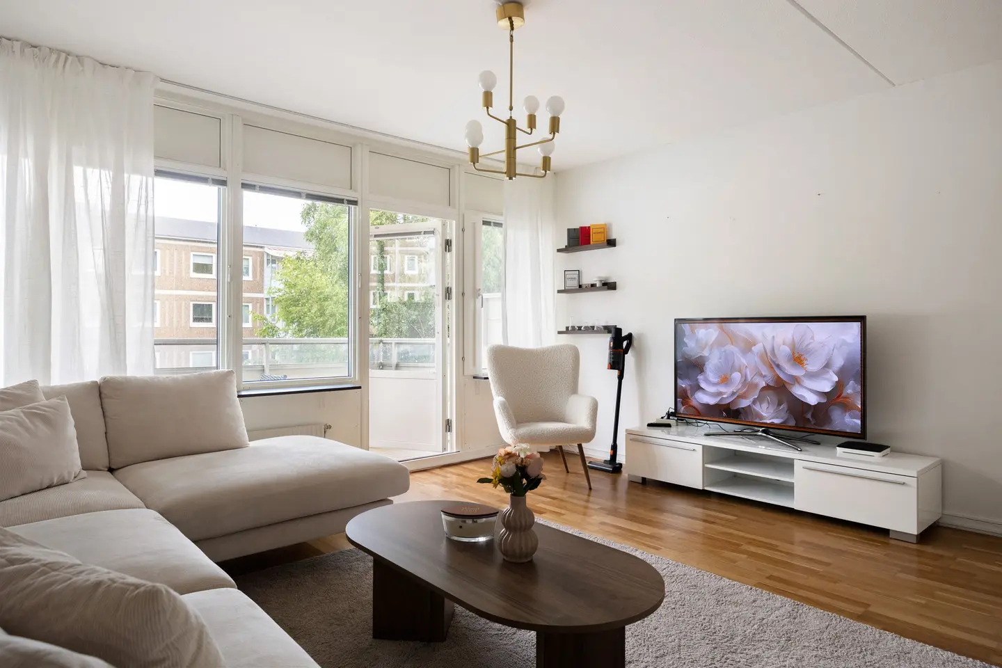 Apartment, Kvadrantgatan 38. Photo 1 of 5