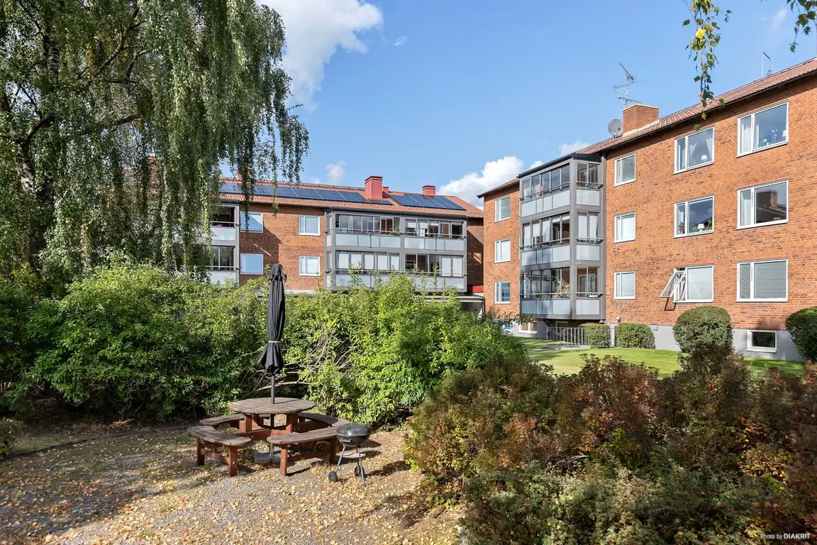 Image 1 of 17 of Kungsvägen 3B