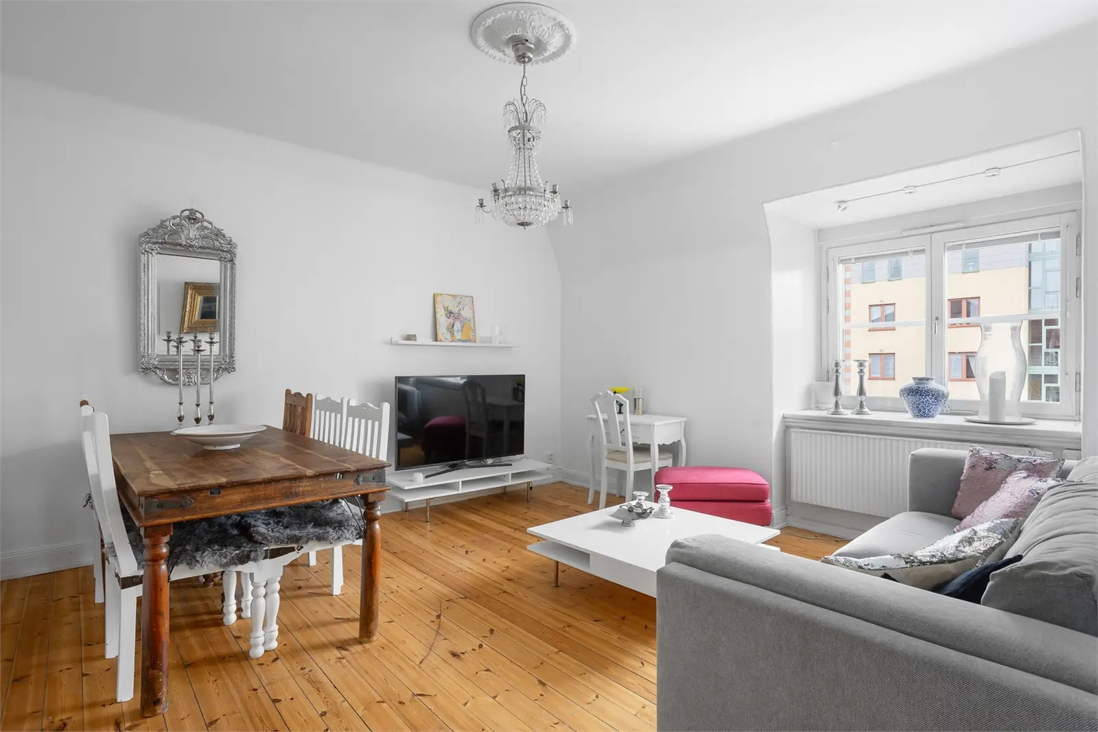 Lägenhet, Ursviksvägen 10B. Bild 1 av 24
