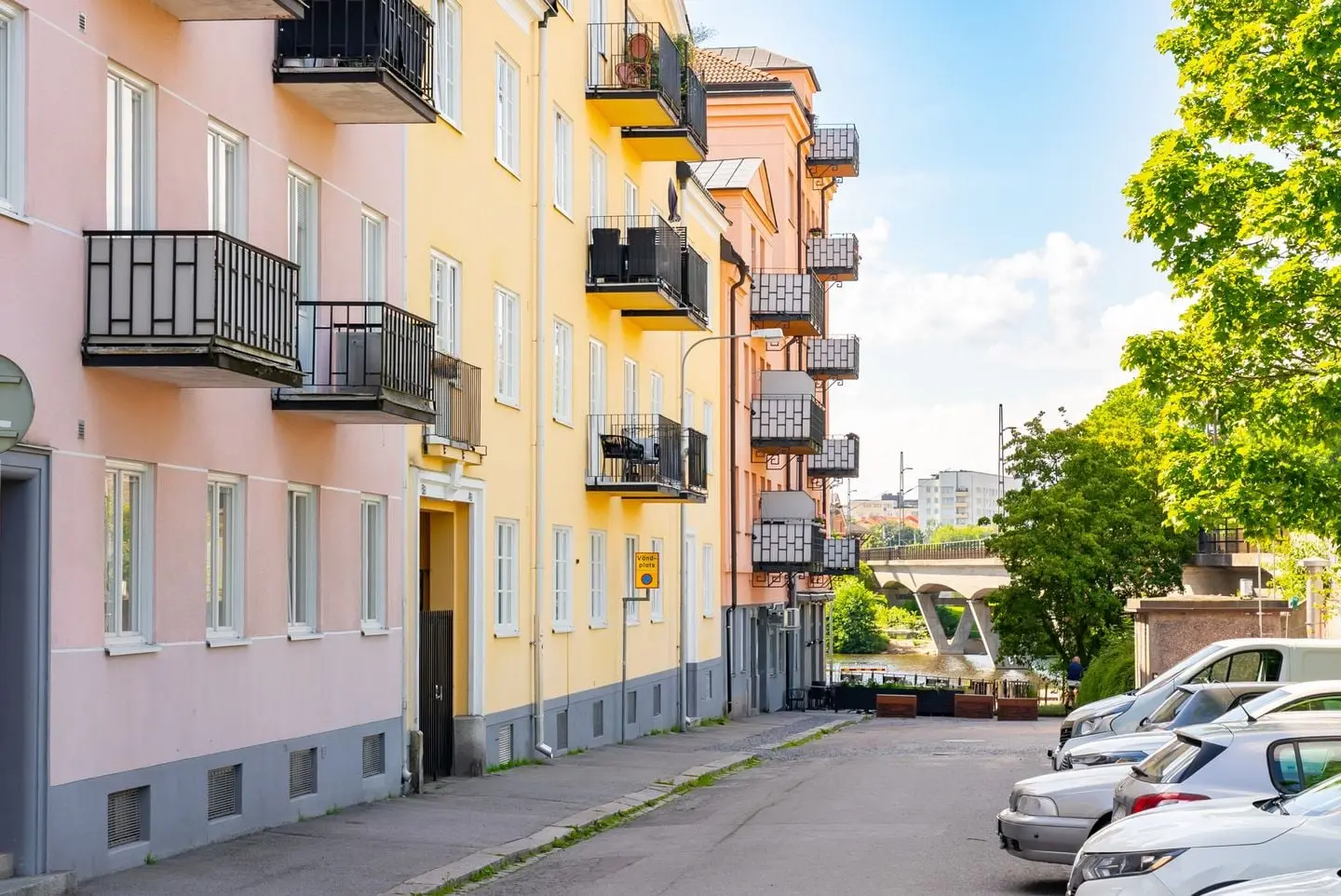 Lägenhet, Södra Bangårdsgatan 4A, Eskilstuna. Bild 1 av 38