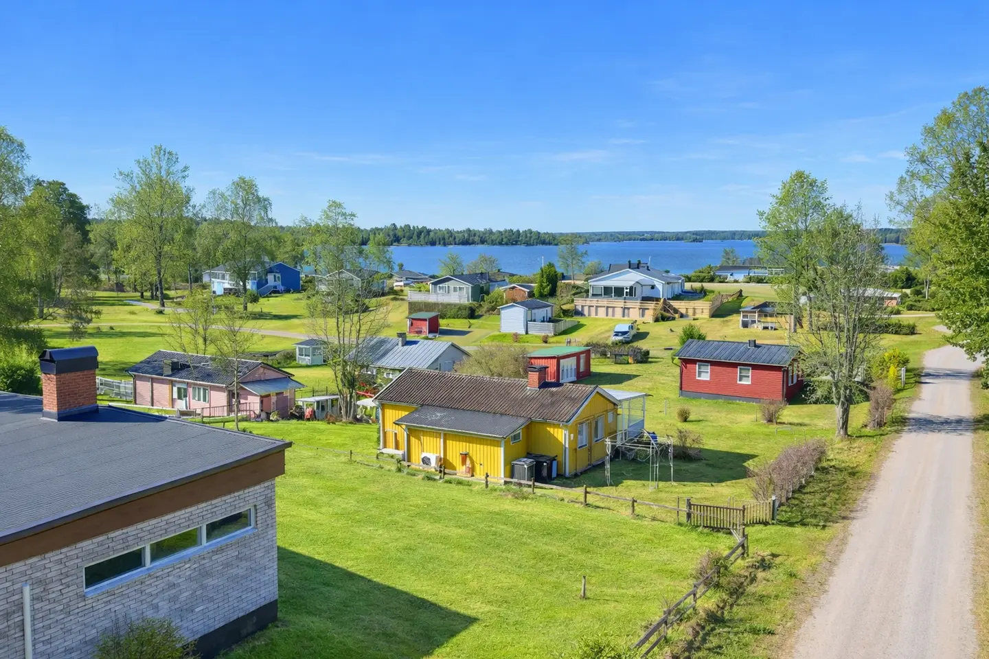 Fritidshus, Kristinelunds stugområde 10, Vetlanda. Bild 1 av 23