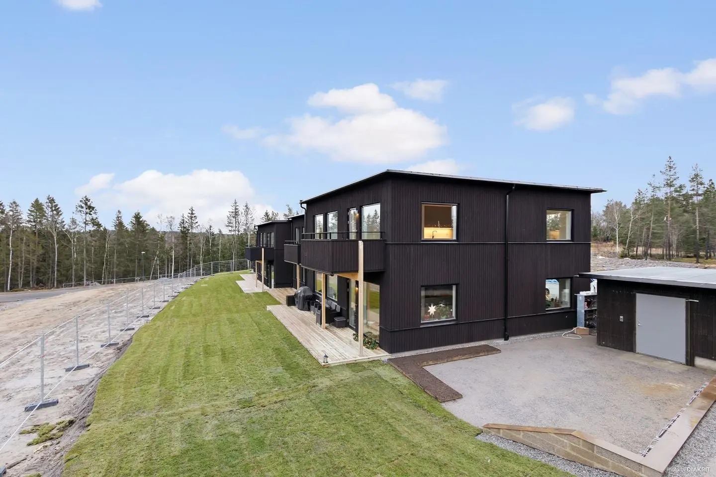 Image 1 of 7 of Hällmarksvägen 67 A Bv
