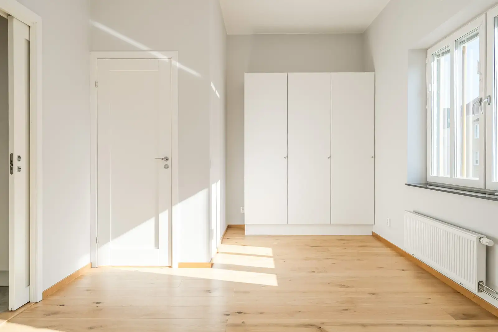 Lägenhet, Norra Promenaden 124. Bild 1 av 20