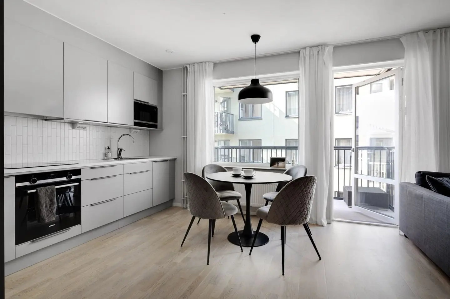 Lägenhet, Forskningsringen 82A, Sundbyberg. Bild 1 av 17