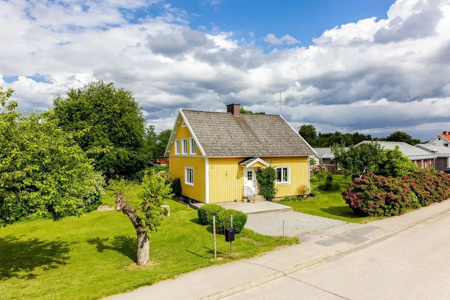 Bild 1 av 35 på Gamla vägen 21