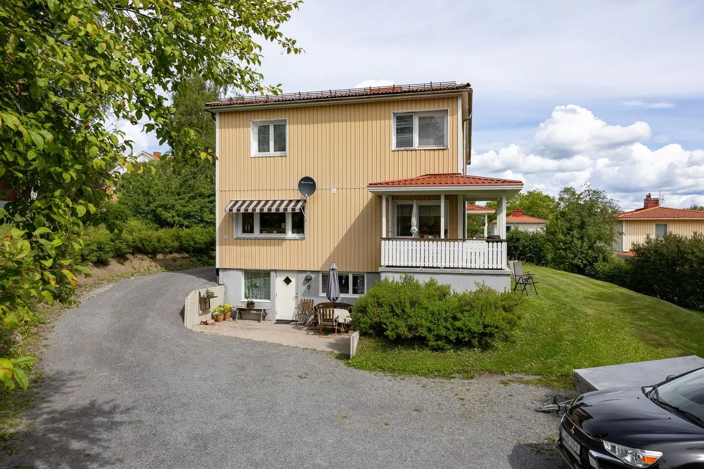 Bild 1 av 33 på Räntmästarvägen 4