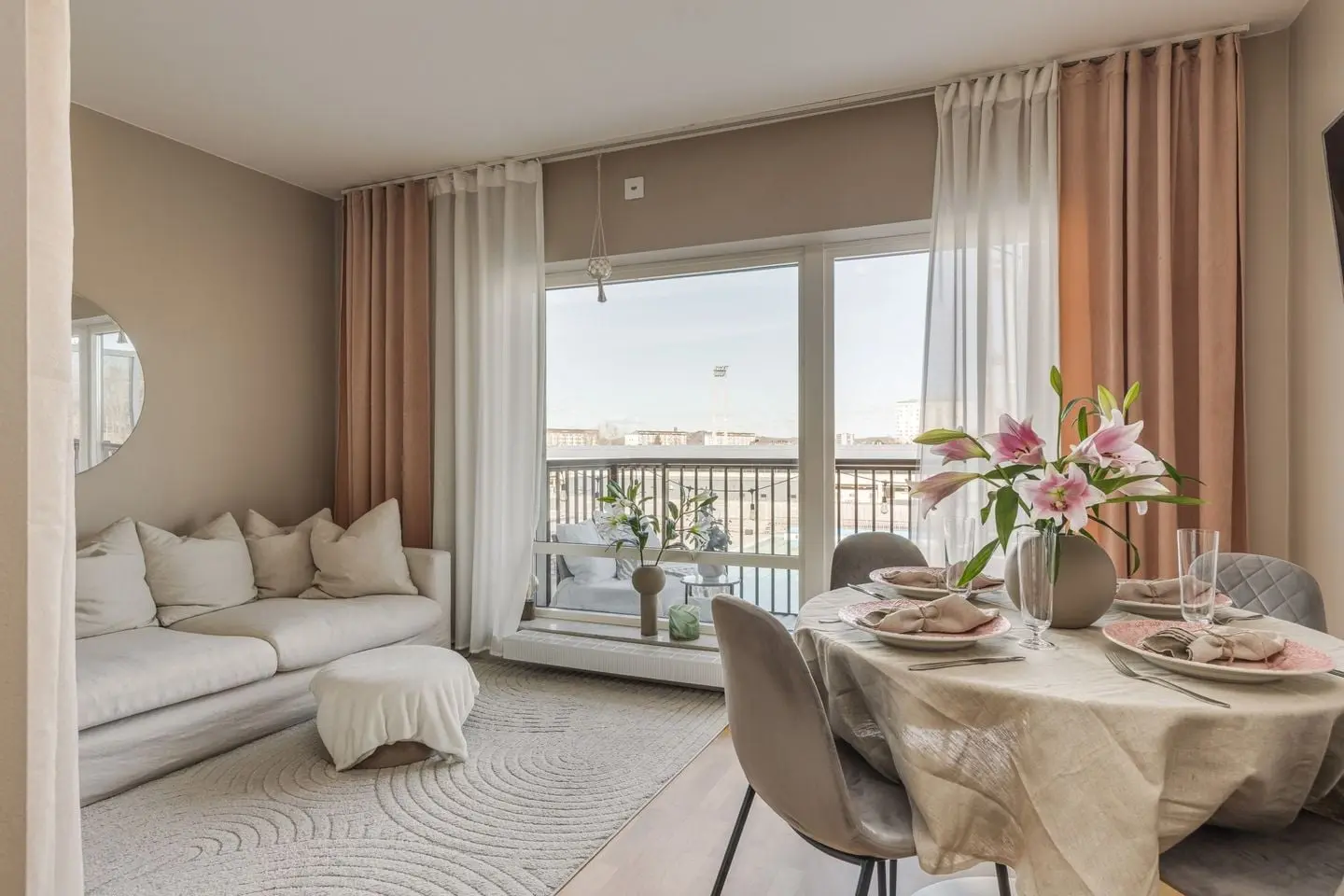 Lägenhet, Rödlönnsgången 28, Göteborg. Bild 1 av 22