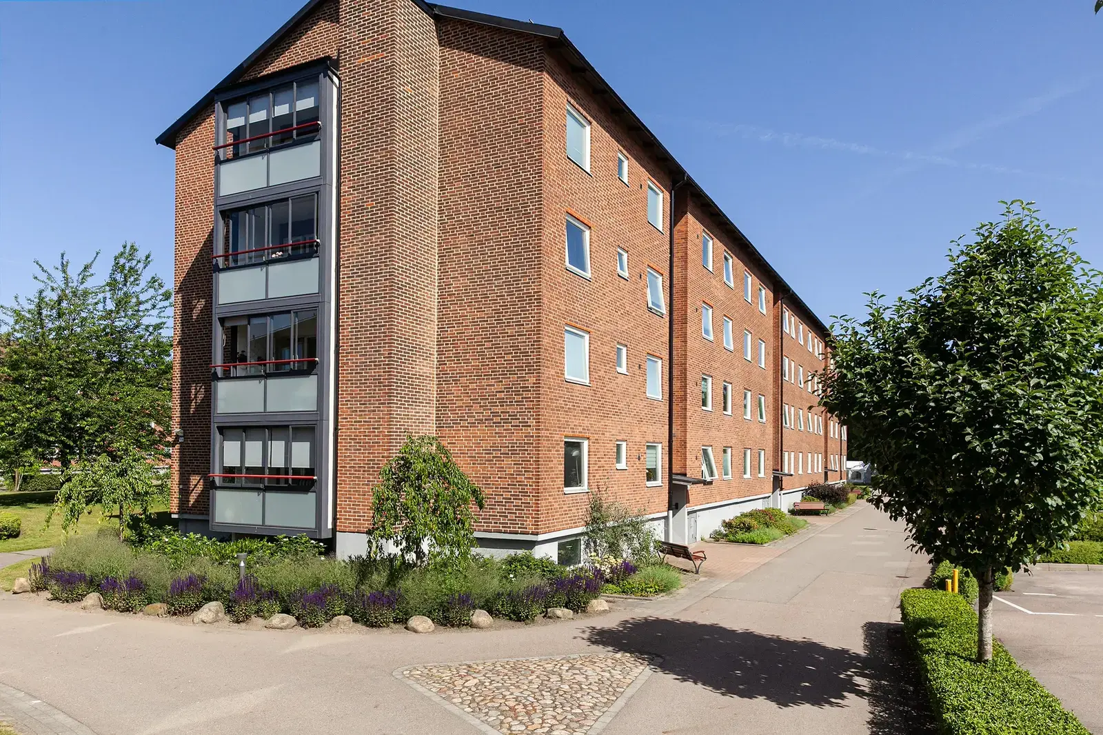 Image 1 of 17 of Rååvägen 90C