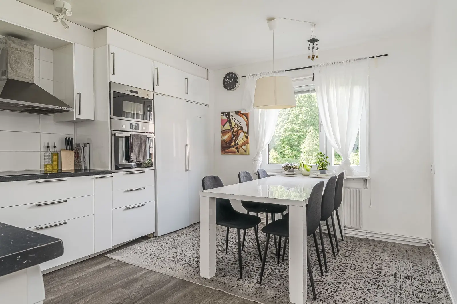 Lägenhet, Korstavägen 3, Sundsvall. Bild 1 av 26