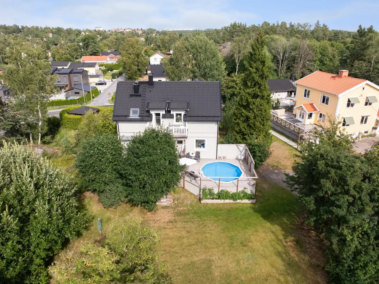 Bild 1 av 20 på Mäklarstigen 9