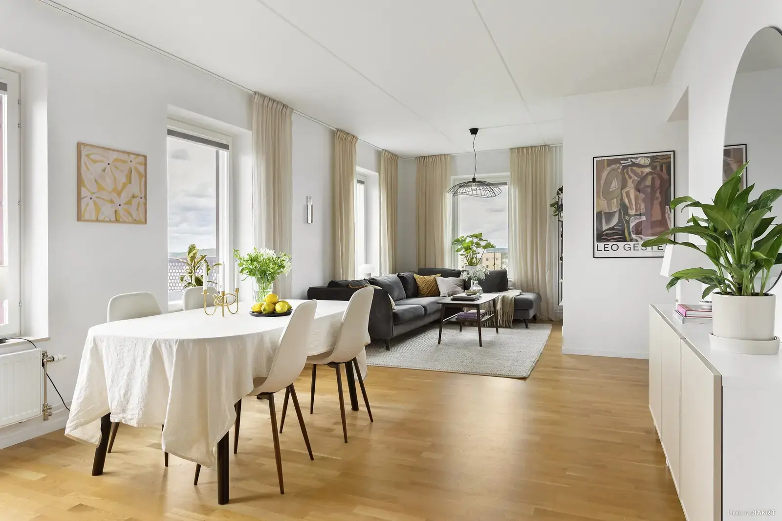 Bild 1 av 16 på Lagmansbacken 11