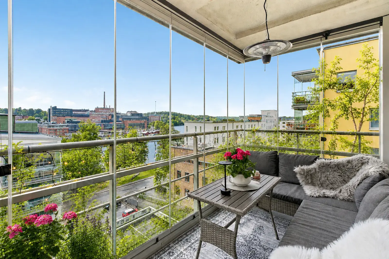 Bild 1 av 18 på Skogsgatan 3A