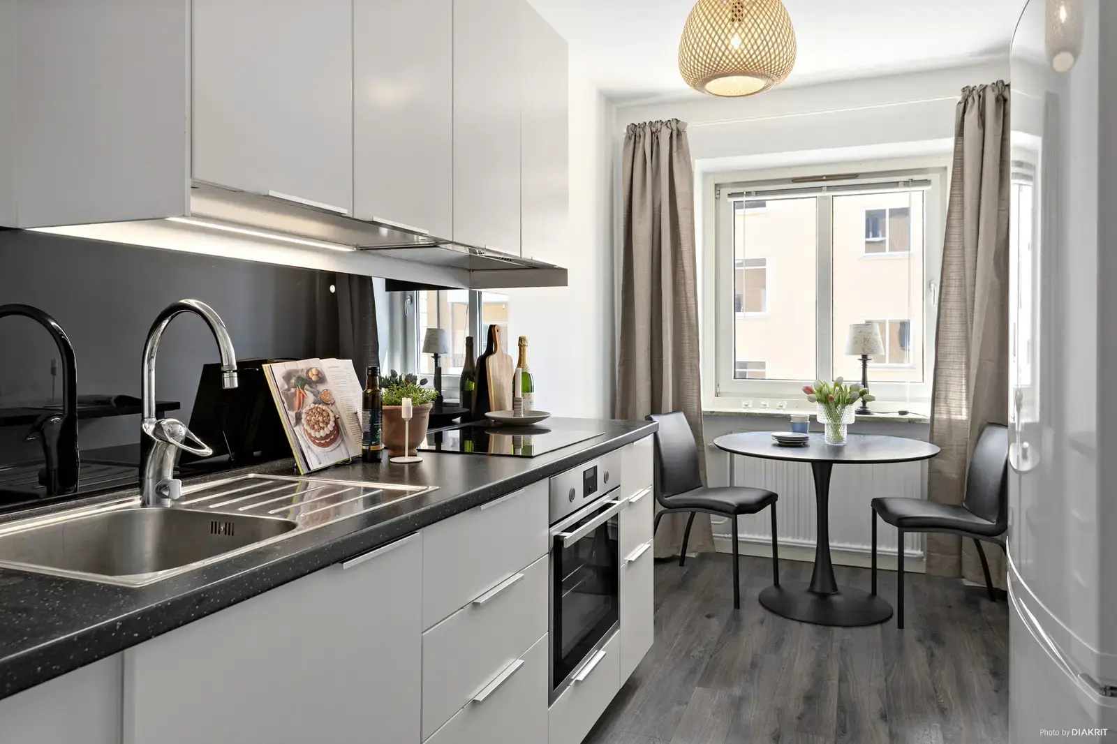 Bild 1 av 13 på Landsvägsgatan 4B