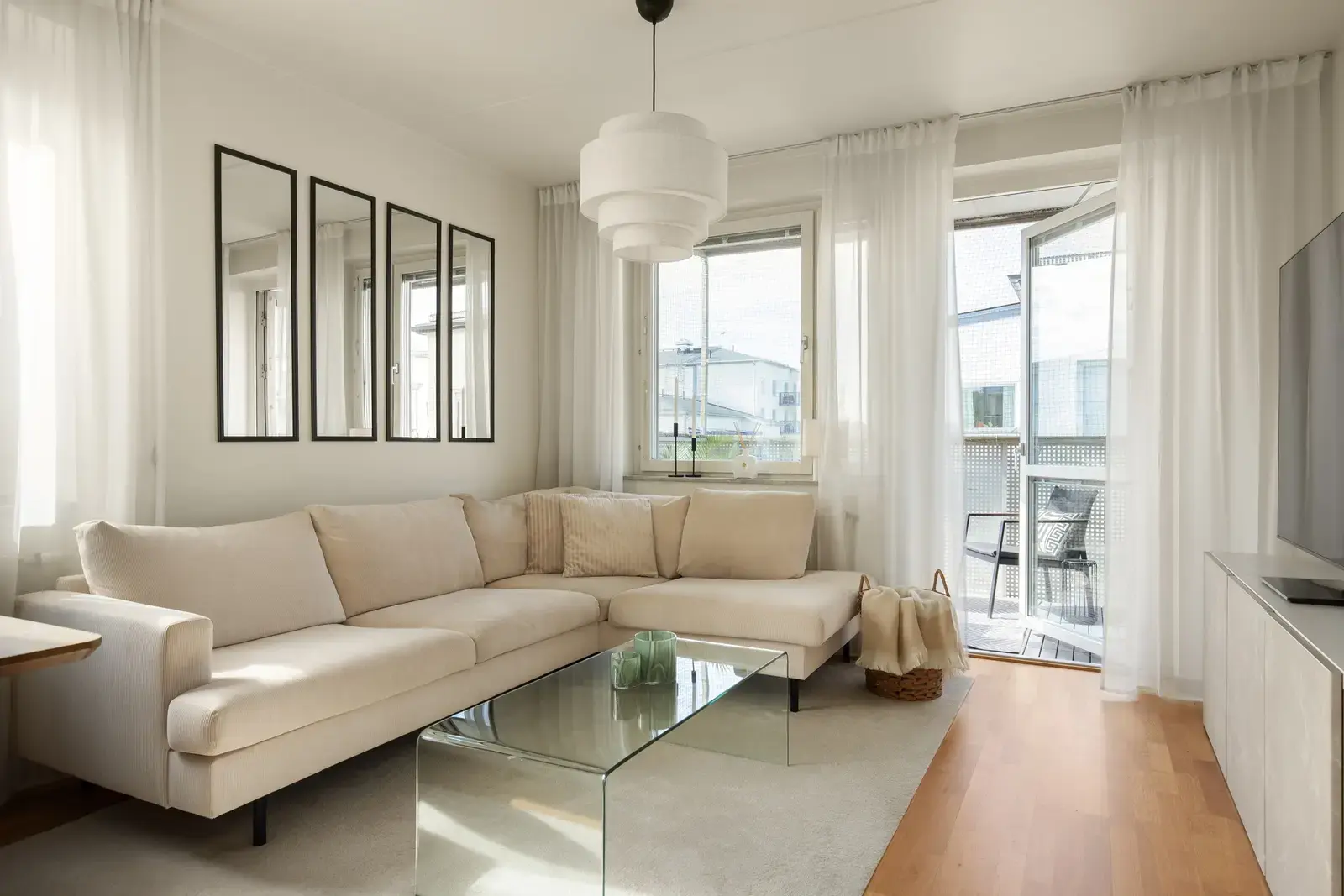Apartment, Vantörsvägen 270. Photo 1 of 20