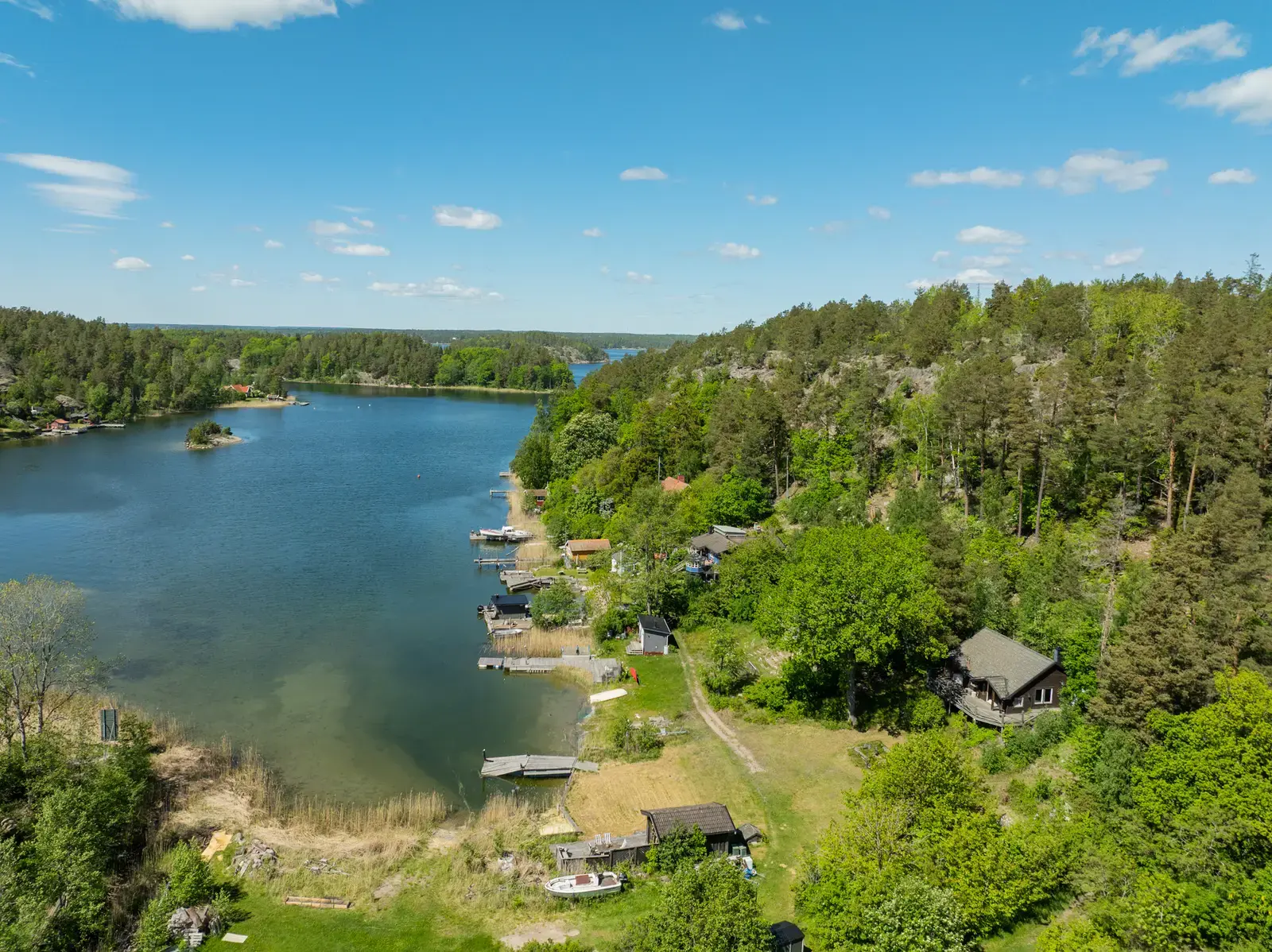 Bild 1 av 20 på Värmdö Stora Betsö 115
