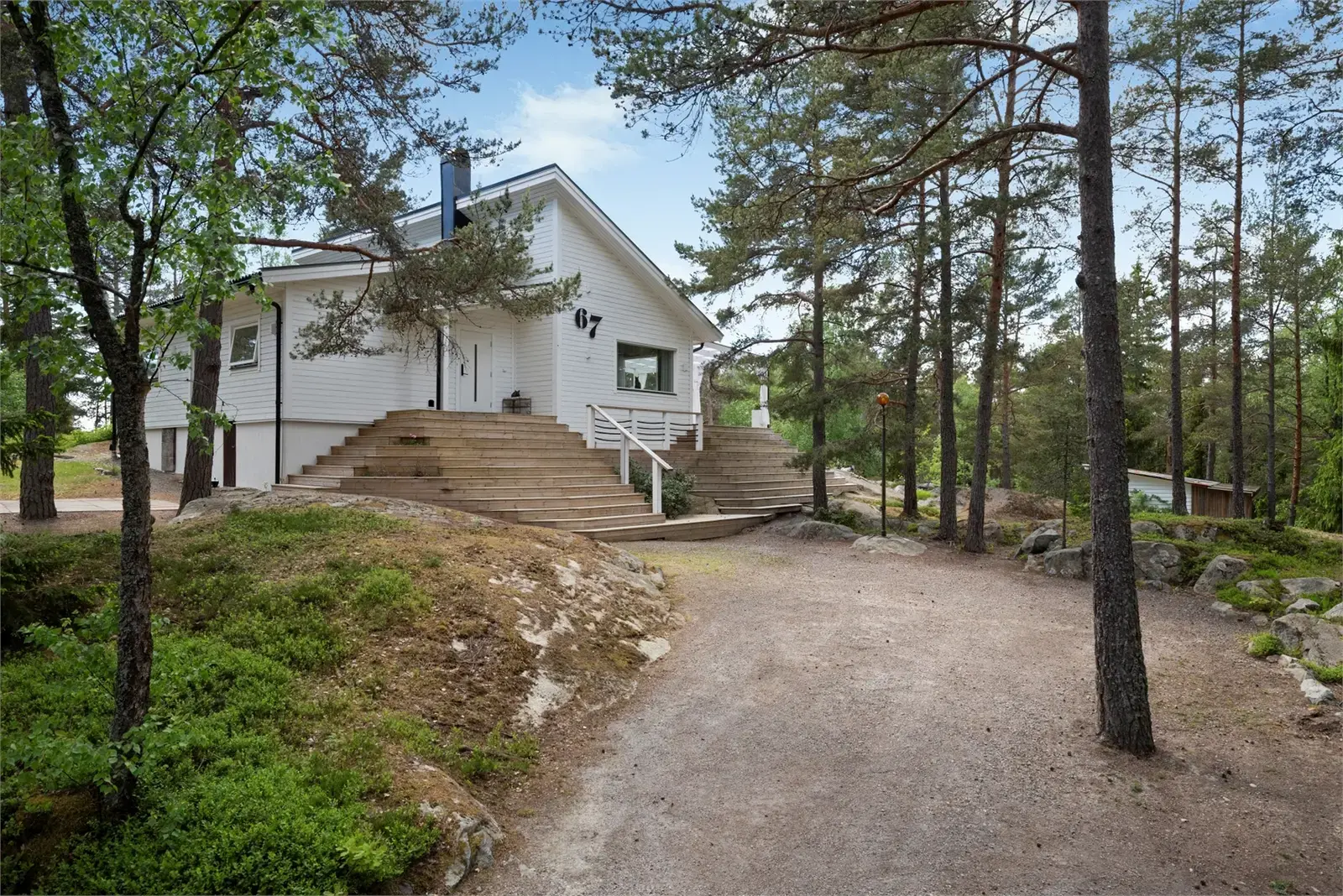 Image 1 of 10 of Gårdslötsvägen 67