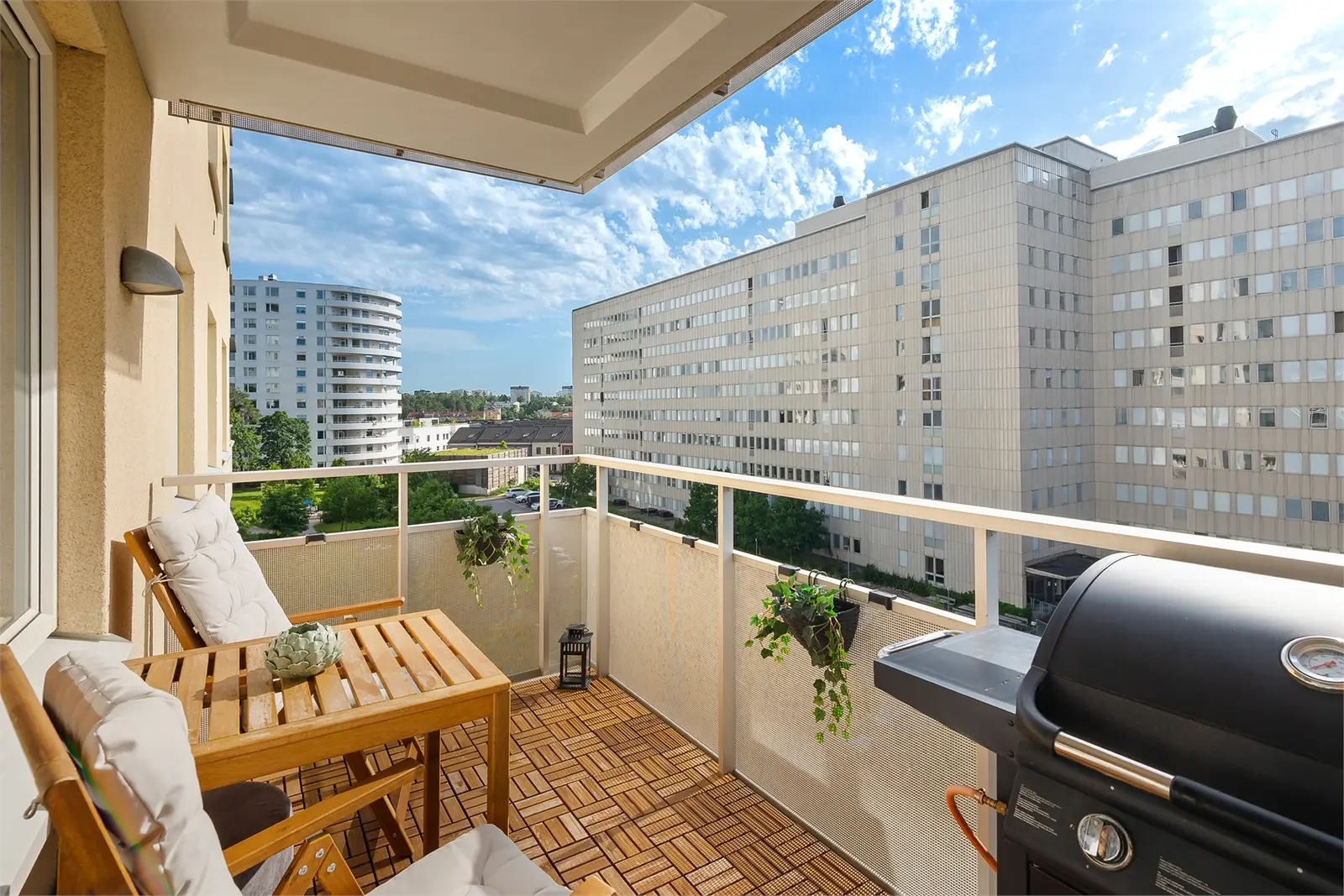 Apartment, Råcksta gårdsväg 23, vån 6. Photo 1 of 5
