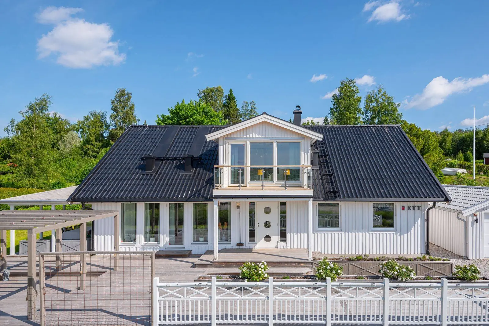Bild 1 av 20 på Agnvägen 1
