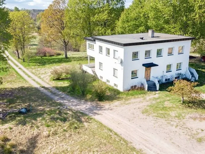 Lägenhet, Högarydsvägen 48, Hishult. Bild 1 av 20