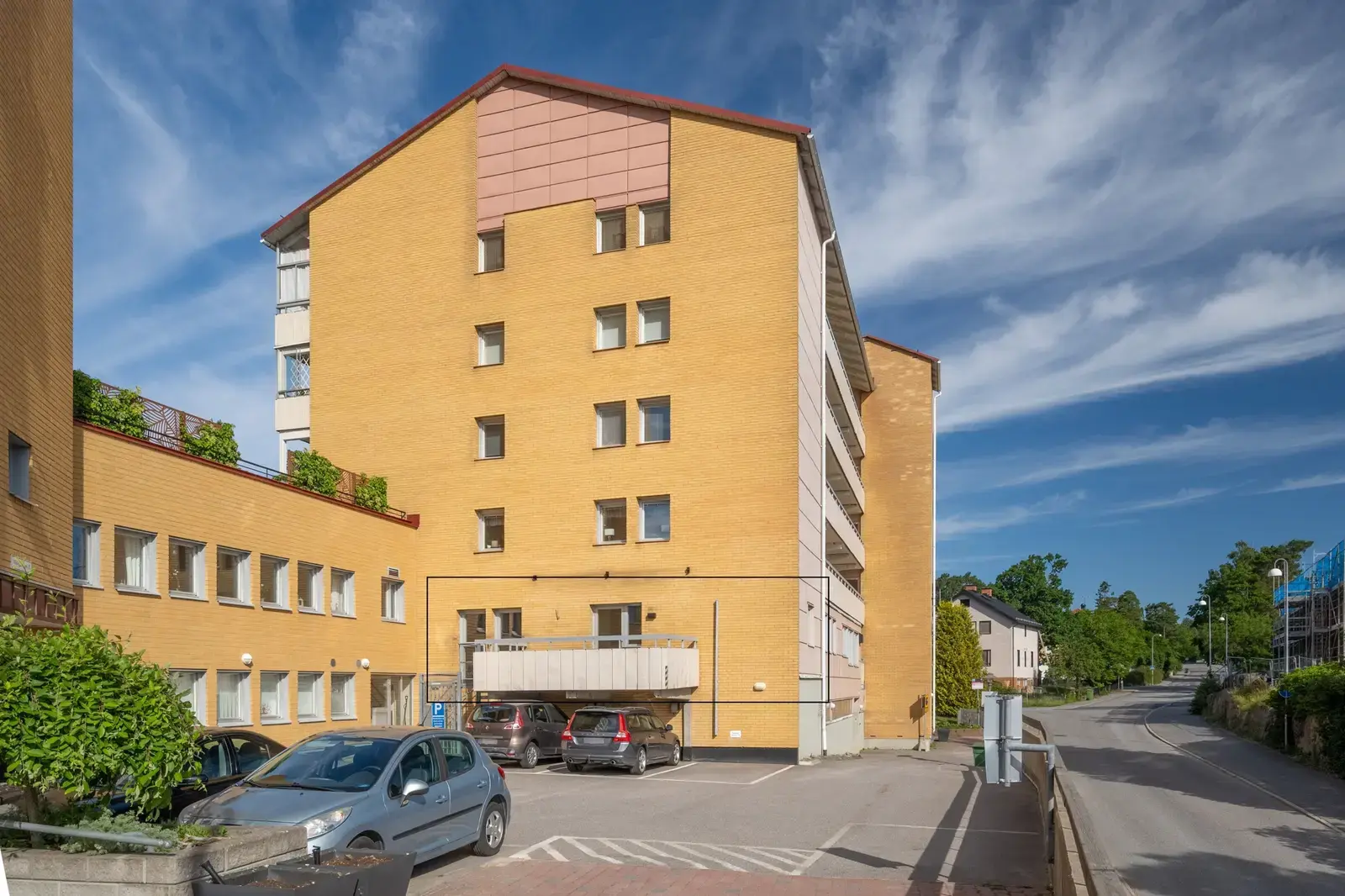 Bild 1 av 11 på Vikingavägen 17