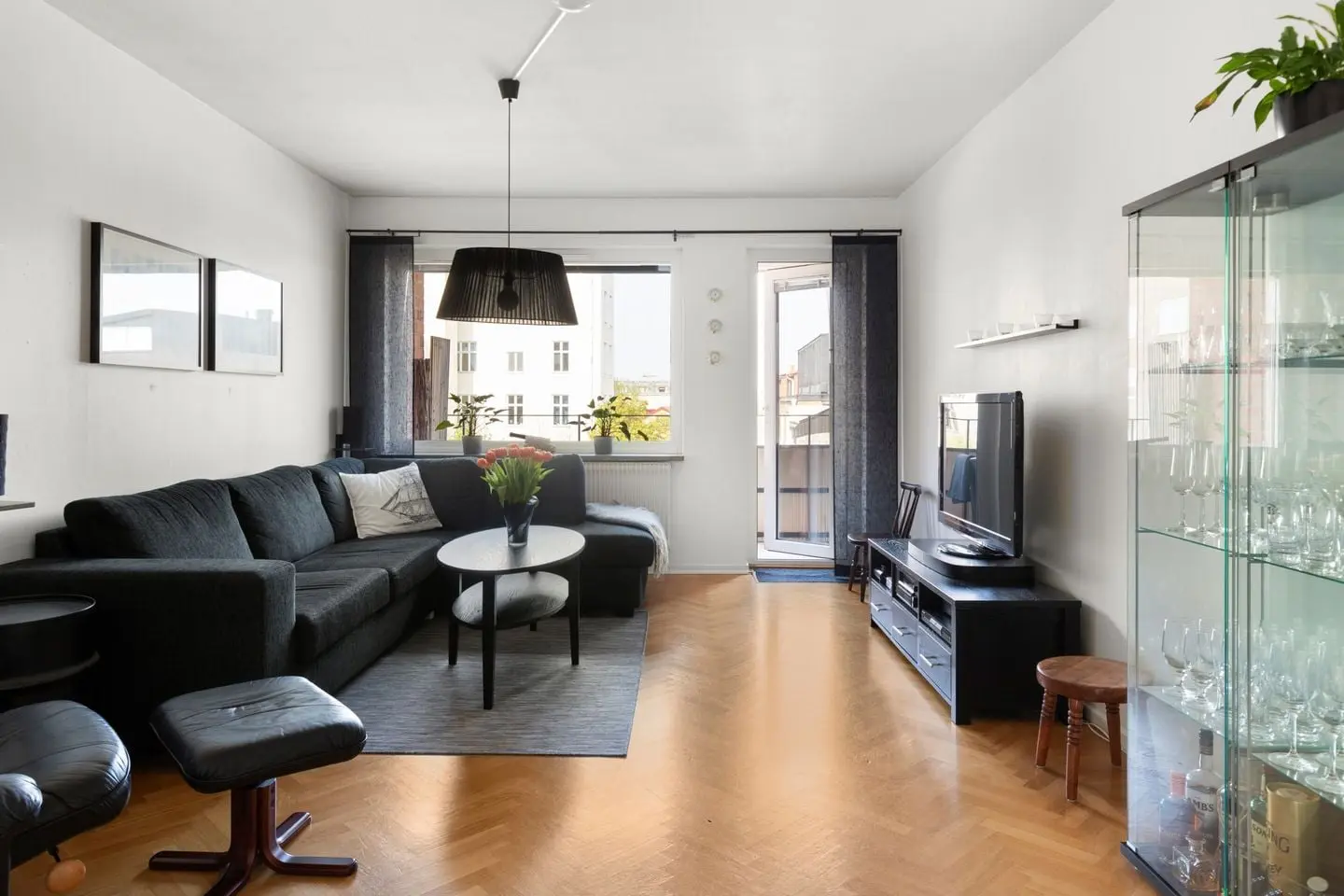 Lägenhet, Arklimästaregatan 45, Karlskrona. Bild 1 av 24