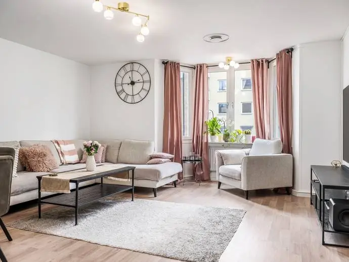 Bild 1 av 17 på Sandgatan 24D