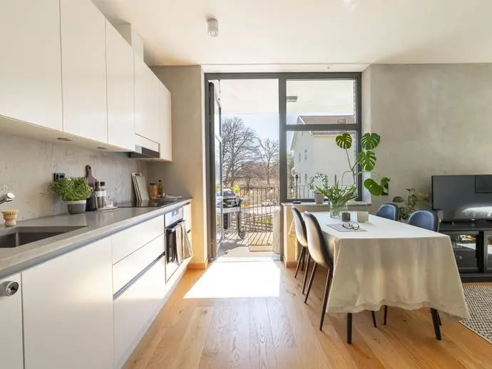 Lägenhet, Huskvarnavägen 6A. Bild 1 av 20