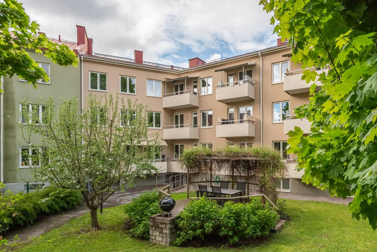 Bild 1 av 35 på Hjortstorpsvägen 20A