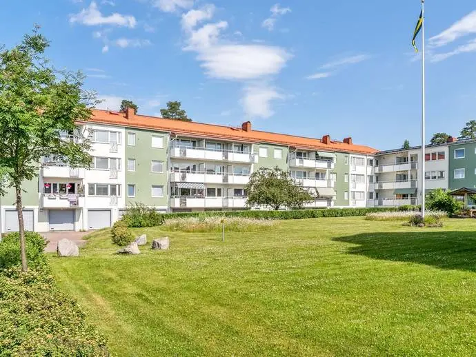 Image 1 of 17 of Riksvägen 33B