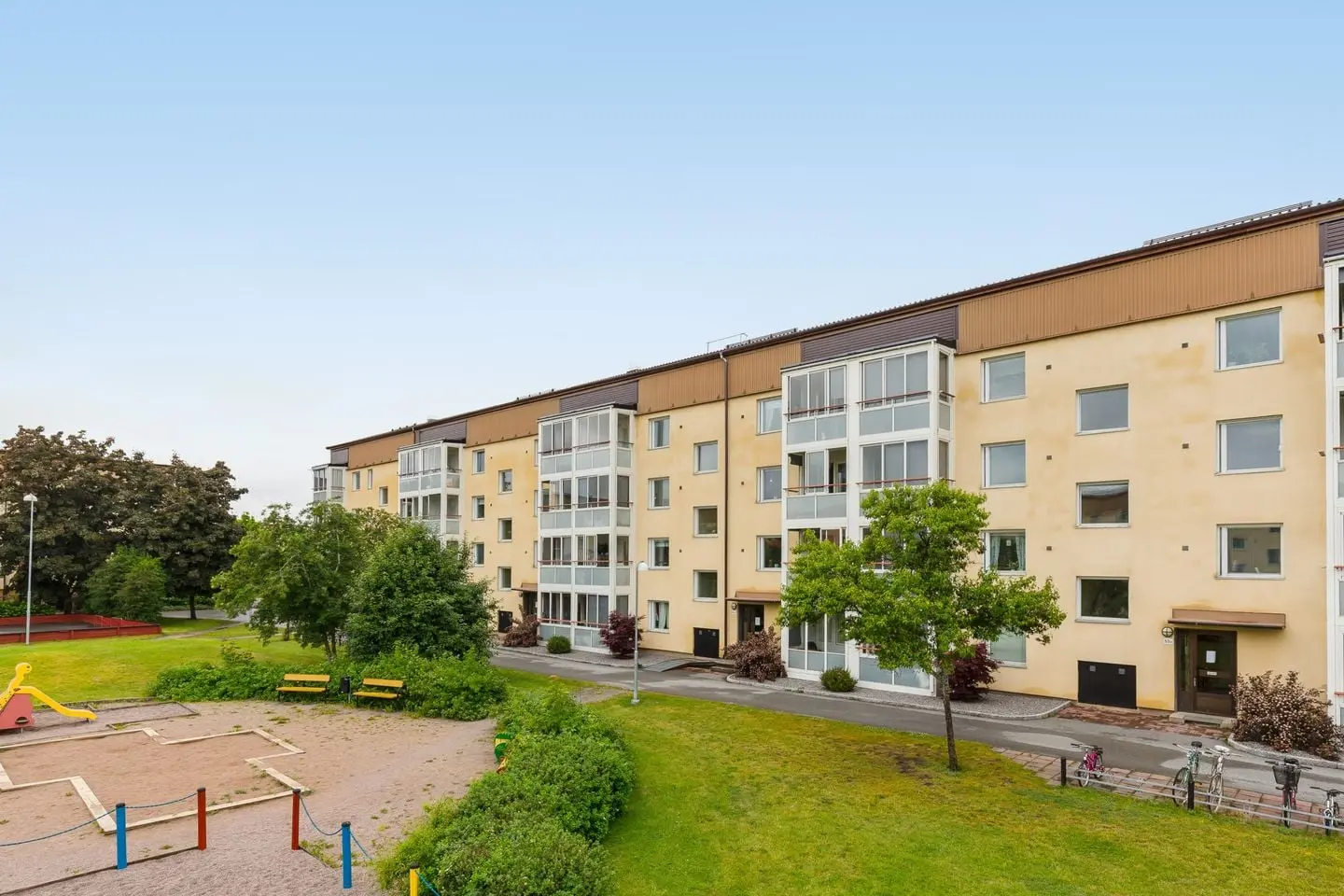 Lägenhet, Västra Bangatan 53C, Sigtuna. Bild 1 av 20