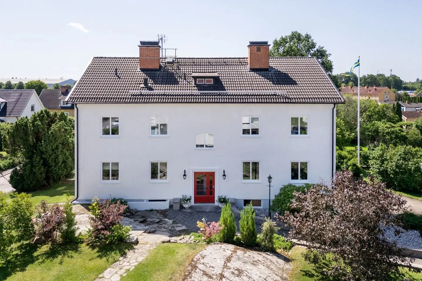Villa, Sörmlandsgatan 24, Katrineholm. Bild 1 av 83