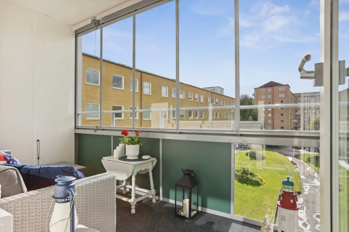 Lägenhet, Övre Hallegatan 40, Göteborg. Bild 1 av 26