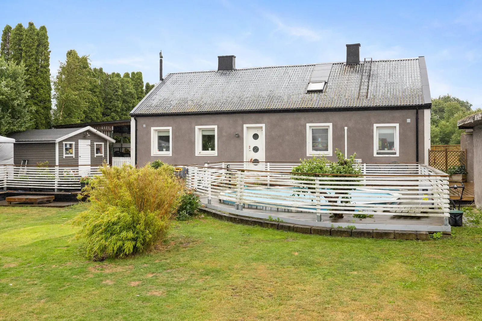 Villa, Lilla Tvärvägen 16, Ystad. Bild 1 av 37