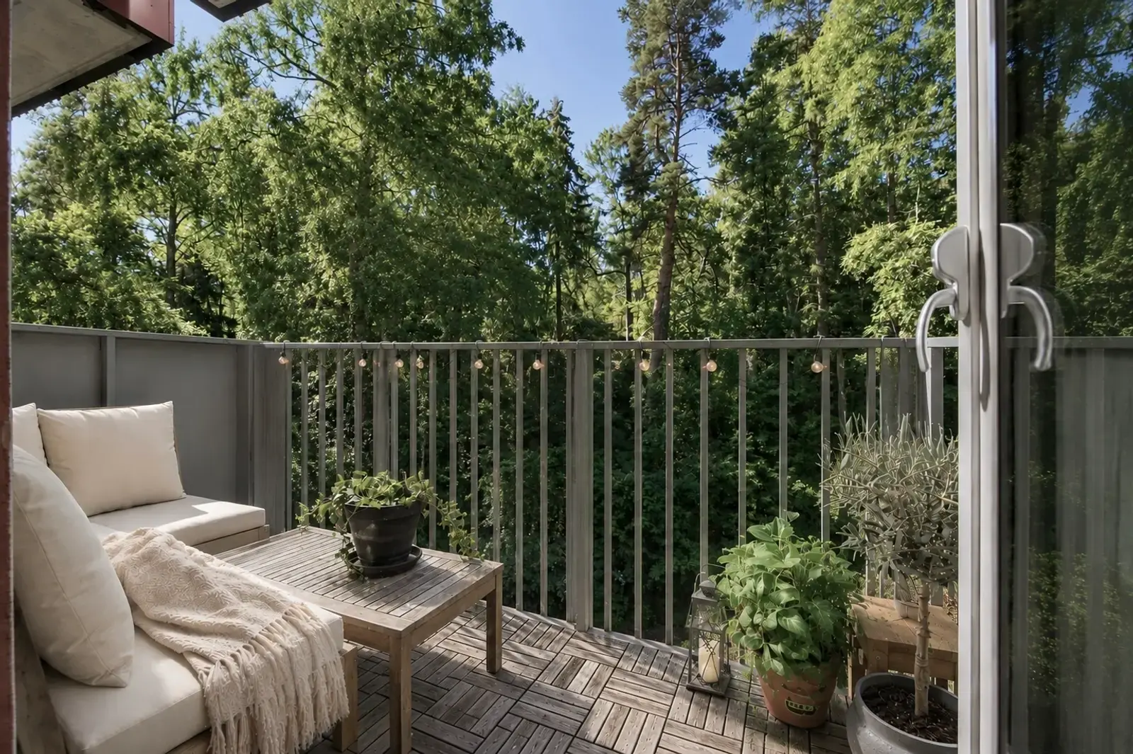 Apartment, Tisdagsvägen 13. Photo 1 of 20