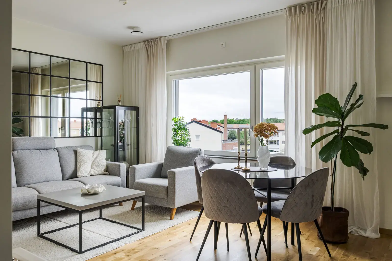 Apartment, Erik Dahlbergs väg 29. Photo 1 of 18