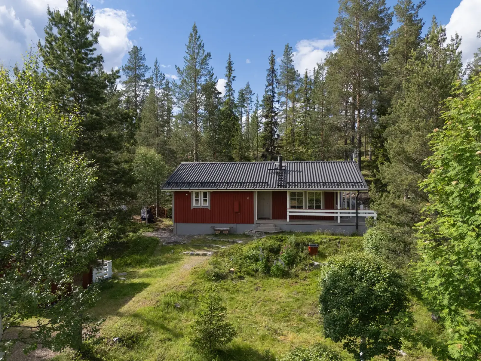 Fritidshus, Uppvallen Renen 18. Bild 1 av 20