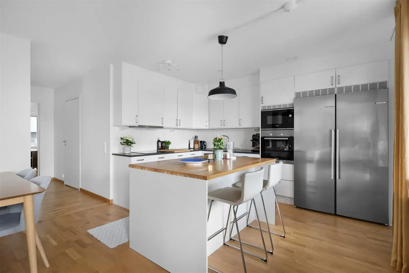Apartment, Industrigatan 35. Photo 1 of 20