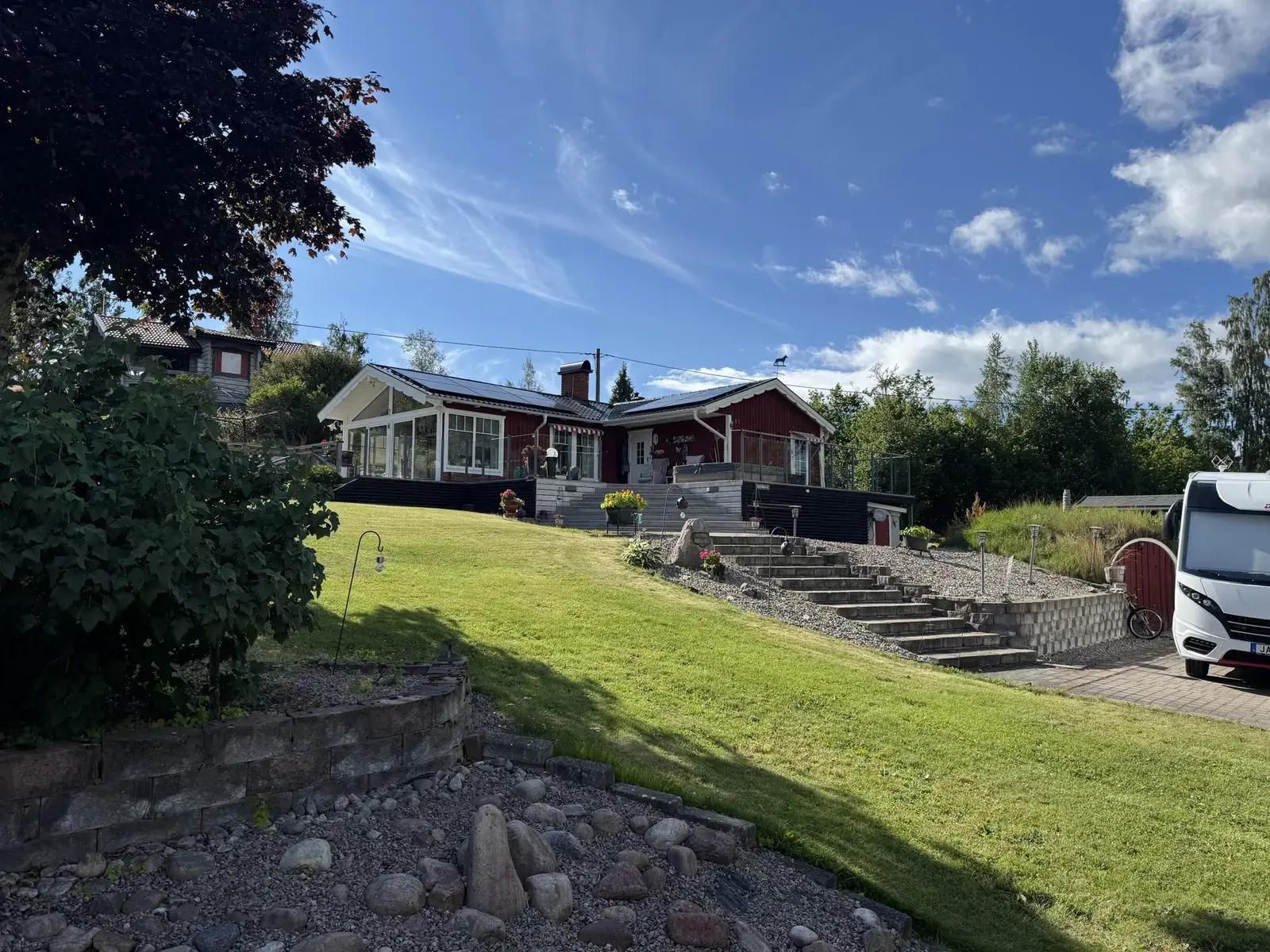 Bild 1 av 20 på Ängsvägen 63
