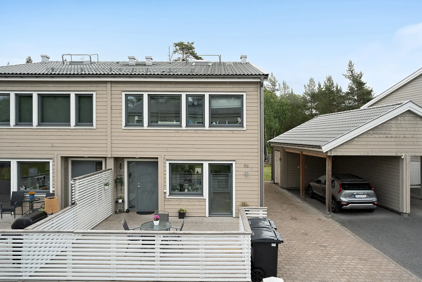 Apartment, Sandviksvägen 5B. Photo 1 of 5