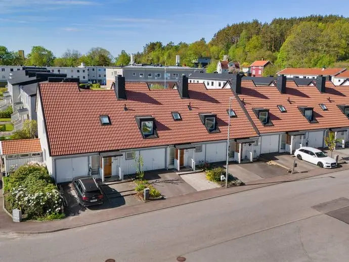 Par-/radhus, Helenedalsvägen 16G. Bild 1 av 20